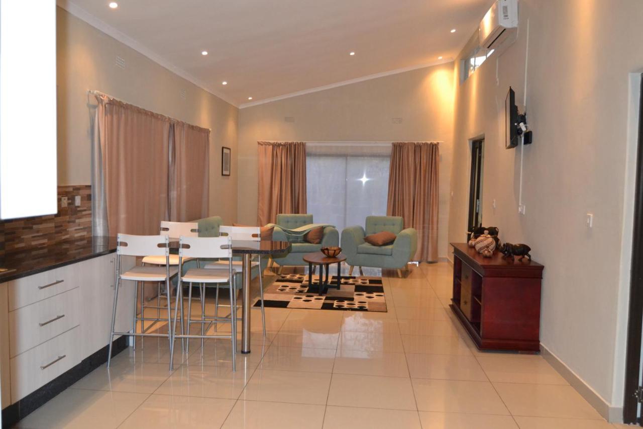 Chobe Sunset Chalets Lesoma Εξωτερικό φωτογραφία