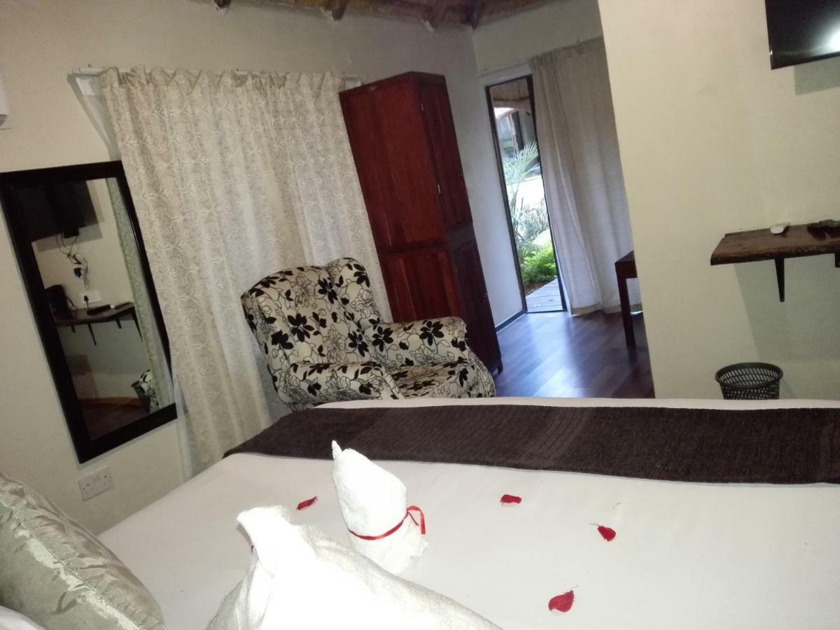 Chobe Sunset Chalets Lesoma Εξωτερικό φωτογραφία